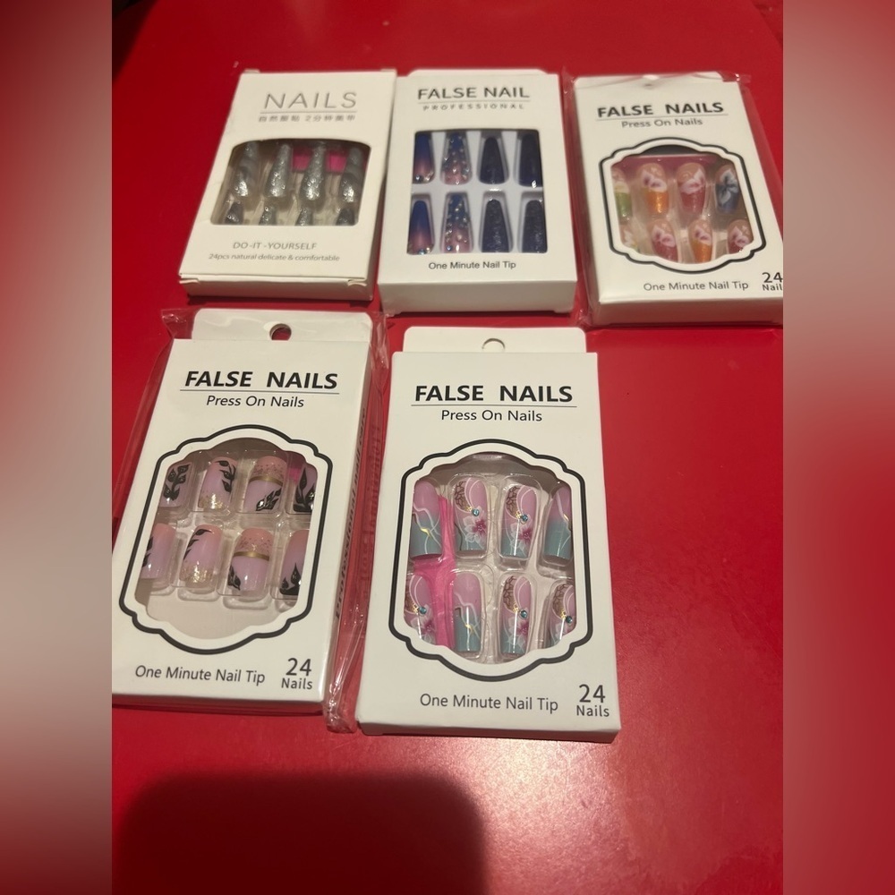 5 SETS/$15 BNIB PRESS ON NAILS